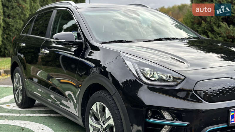 Внедорожник / Кроссовер Kia Niro 2020 в Млинове