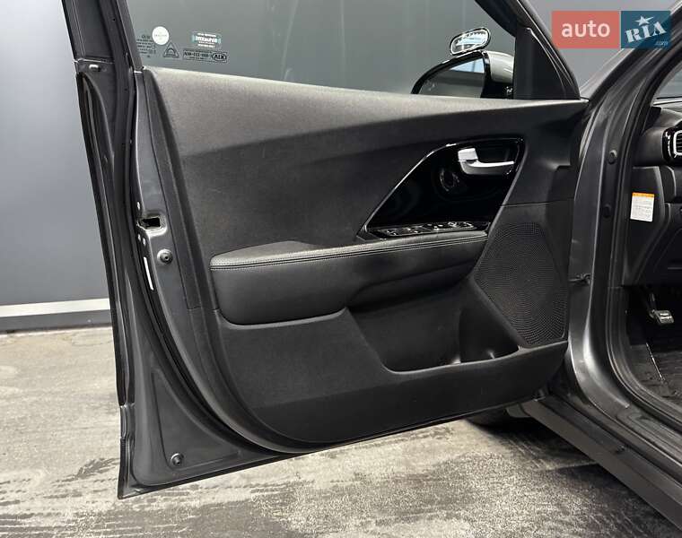 Внедорожник / Кроссовер Kia Niro 2017 в Киеве фото 37 Внедорожник / Кроссовер Kia Niro 2017 в Киеве