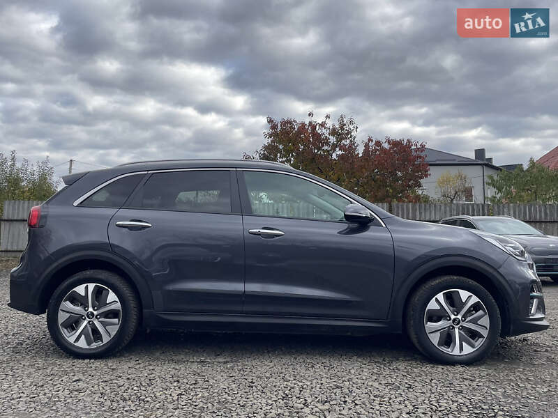 Внедорожник / Кроссовер Kia Niro 2021 в Луцке фото 8 Внедорожник / Кроссовер Kia Niro 2021 в Луцке
