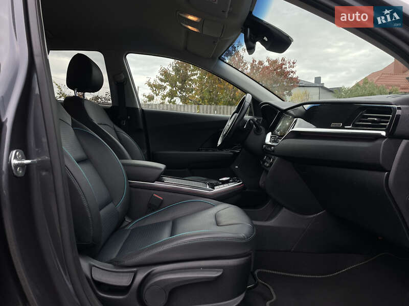 Внедорожник / Кроссовер Kia Niro 2021 в Луцке фото 36 Внедорожник / Кроссовер Kia Niro 2021 в Луцке