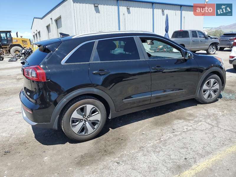 Внедорожник / Кроссовер Kia Niro 2017 в Львове фото 3 Внедорожник / Кроссовер Kia Niro 2017 в Львове