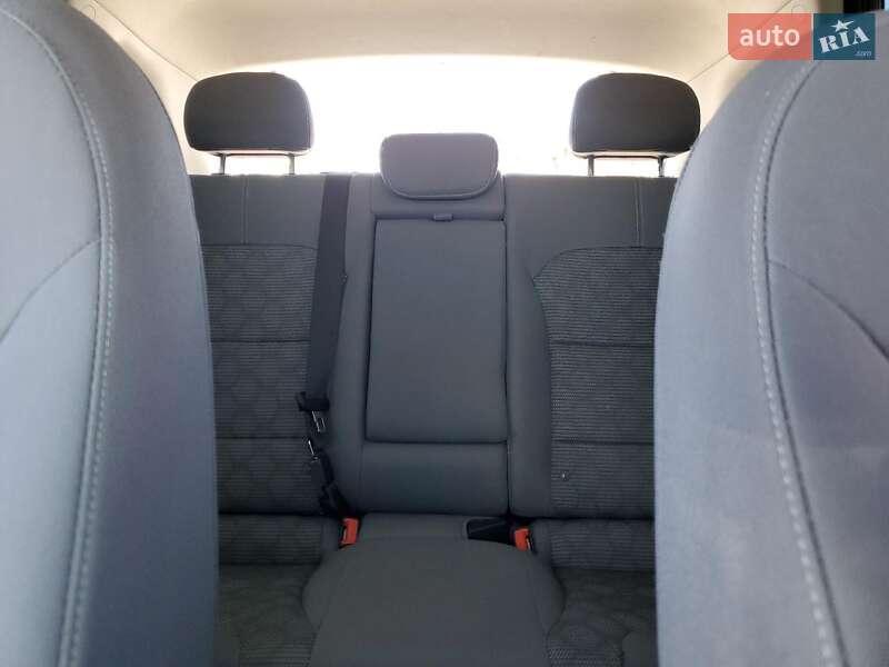 Внедорожник / Кроссовер Kia Niro 2017 в Львове фото 10 Внедорожник / Кроссовер Kia Niro 2017 в Львове