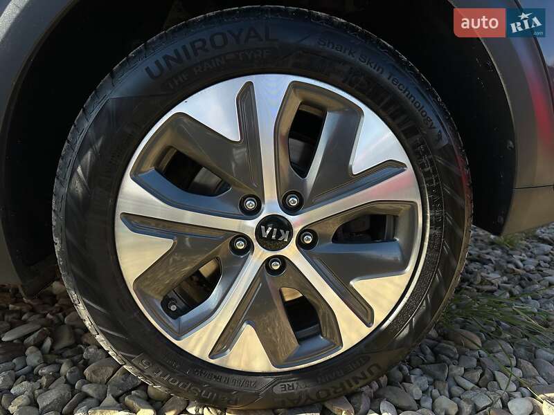 Внедорожник / Кроссовер Kia Niro 2021 в Львове