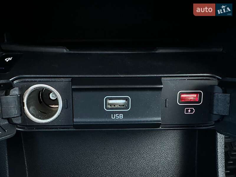 Внедорожник / Кроссовер Kia Niro 2021 в Львове