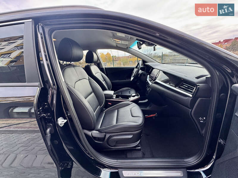 Внедорожник / Кроссовер Kia Niro 2020 в Луцке фото 21 Внедорожник / Кроссовер Kia Niro 2020 в Луцке