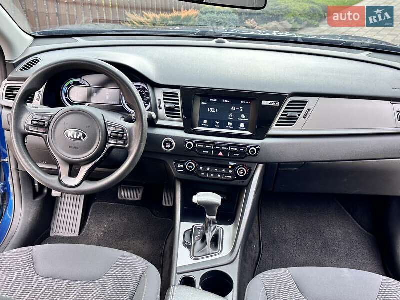 Внедорожник / Кроссовер Kia Niro 2018 в Новом Роздоле