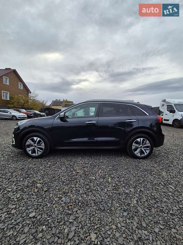 Внедорожник / Кроссовер Kia Niro 2020 в Луцке фото 8 Внедорожник / Кроссовер Kia Niro 2020 в Луцке
