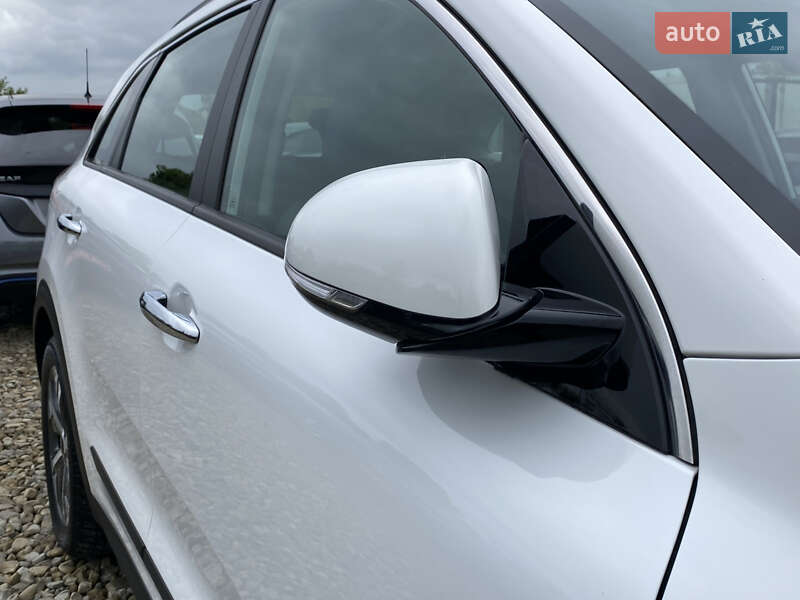 Внедорожник / Кроссовер Kia Niro 2020 в Львове