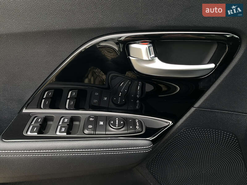 Внедорожник / Кроссовер Kia Niro 2020 в Львове