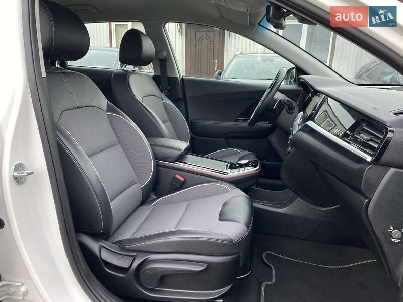 Внедорожник / Кроссовер Kia Niro 2020 в Львове