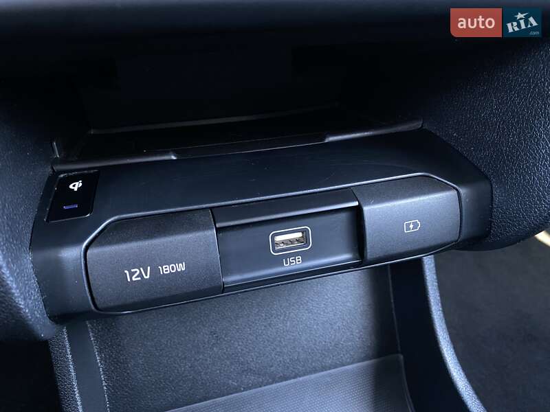 Внедорожник / Кроссовер Kia Niro 2021 в Львове