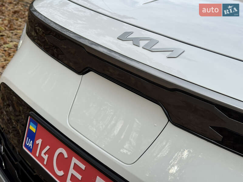 Внедорожник / Кроссовер Kia Niro 2023 в Дрогобыче