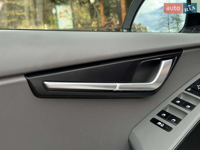 Внедорожник / Кроссовер Kia Niro 2023 в Дрогобыче