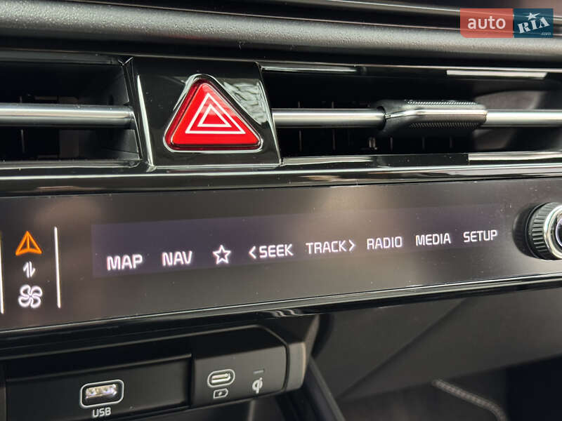 Внедорожник / Кроссовер Kia Niro 2023 в Дрогобыче