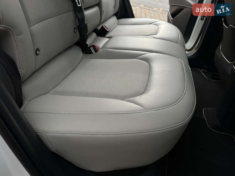 Внедорожник / Кроссовер Kia Niro 2023 в Дрогобыче