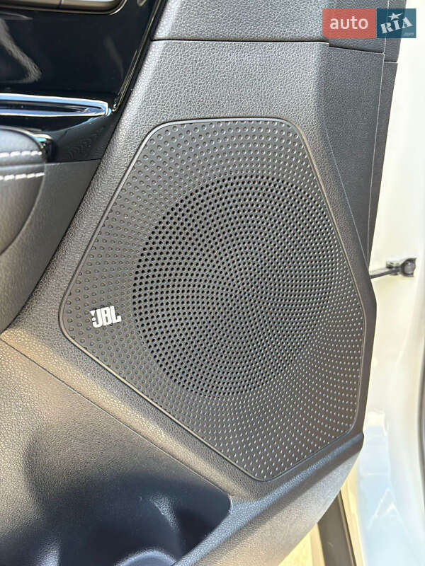 Позашляховик / Кросовер Kia Niro 2020 в Києві фото 21 Позашляховик / Кросовер Kia Niro 2020 в Києві