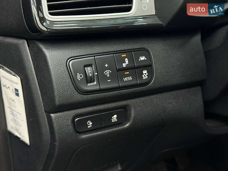 Внедорожник / Кроссовер Kia Niro 2019 в Луцке фото 19 Внедорожник / Кроссовер Kia Niro 2019 в Луцке