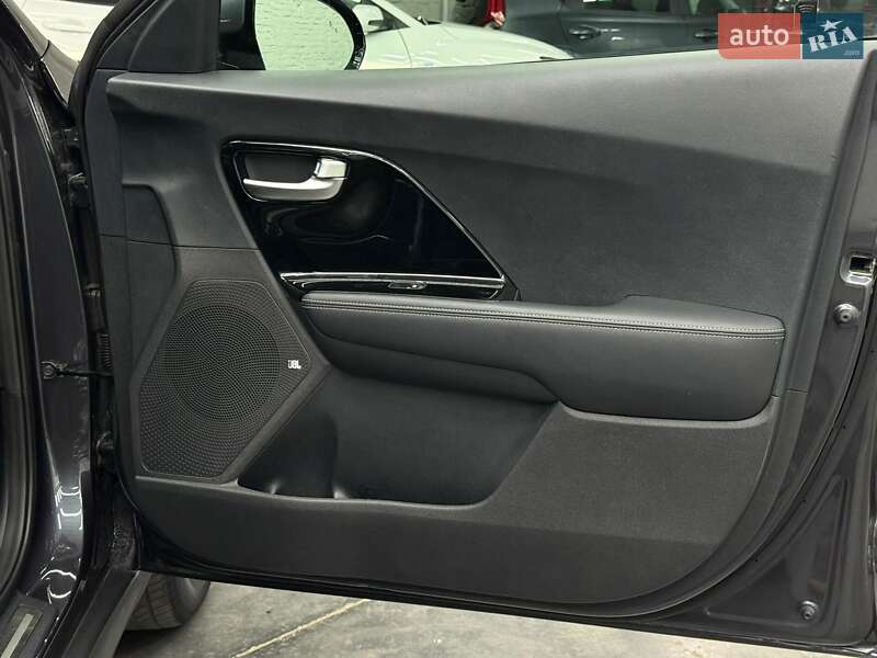 Внедорожник / Кроссовер Kia Niro 2019 в Луцке фото 22 Внедорожник / Кроссовер Kia Niro 2019 в Луцке