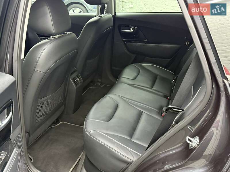Внедорожник / Кроссовер Kia Niro 2019 в Луцке фото 28 Внедорожник / Кроссовер Kia Niro 2019 в Луцке