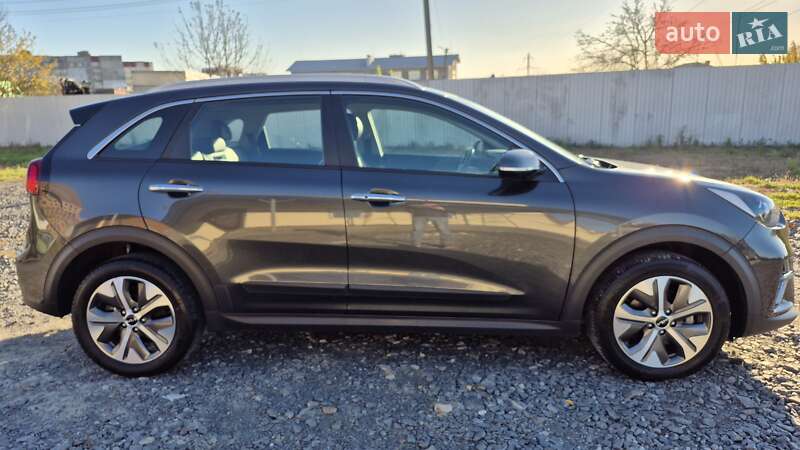 Внедорожник / Кроссовер Kia Niro 2021 в Хмельницком