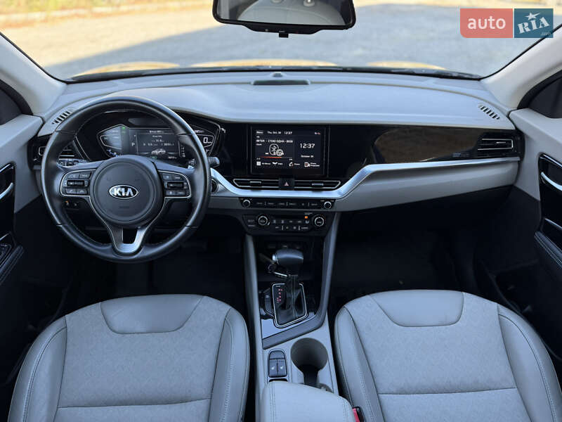 Позашляховик / Кросовер Kia Niro 2020 в Львові