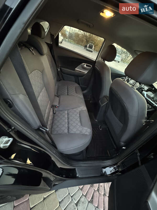 Позашляховик / Кросовер Kia Niro 2021 в Харкові