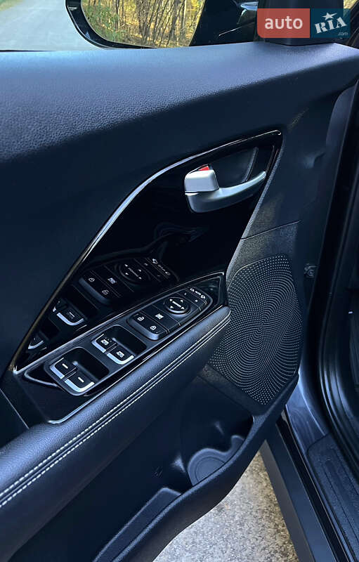 Позашляховик / Кросовер Kia Niro 2020 в Тернополі