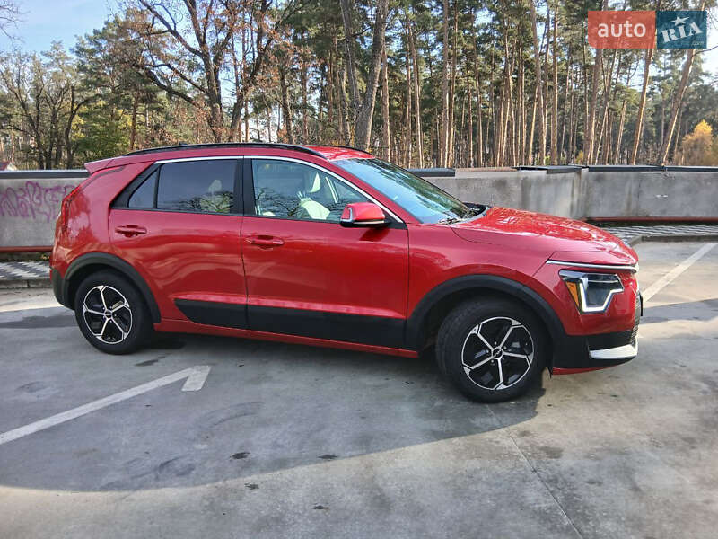 Внедорожник / Кроссовер Kia Niro 2023 в Ирпене