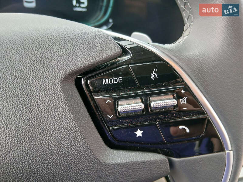 Внедорожник / Кроссовер Kia Niro 2023 в Ирпене