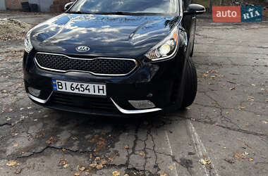 Позашляховик / Кросовер Kia Niro 2017 в Полтаві