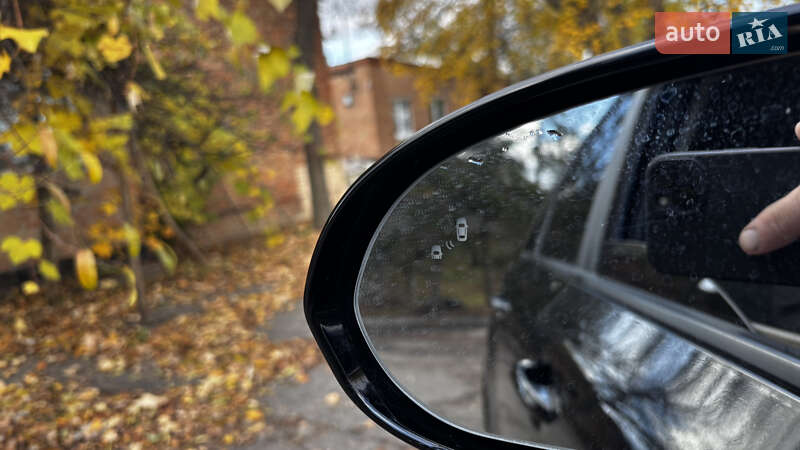 Внедорожник / Кроссовер Kia Niro 2017 в Полтаве