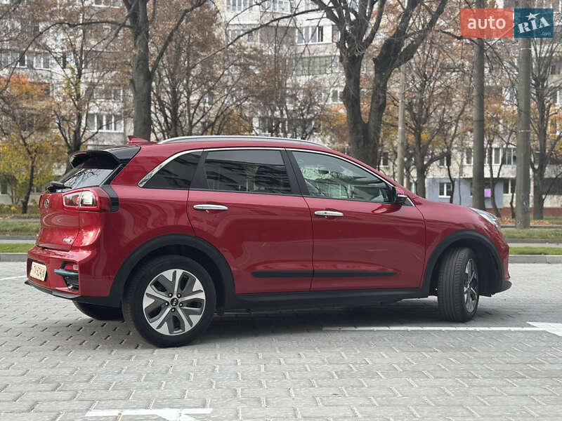 Внедорожник / Кроссовер Kia Niro 2019 в Ровно фото 12 Внедорожник / Кроссовер Kia Niro 2019 в Ровно