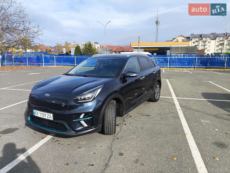 Внедорожник / Кроссовер Kia Niro 2018 в Ужгороде