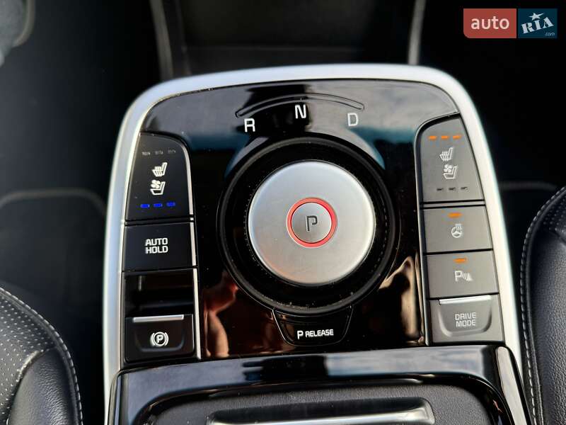 Внедорожник / Кроссовер Kia Niro 2020 в Ровно