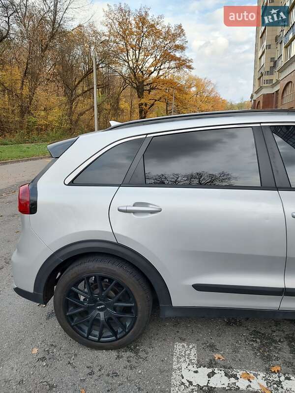 Позашляховик / Кросовер Kia Niro 2019 в Харкові