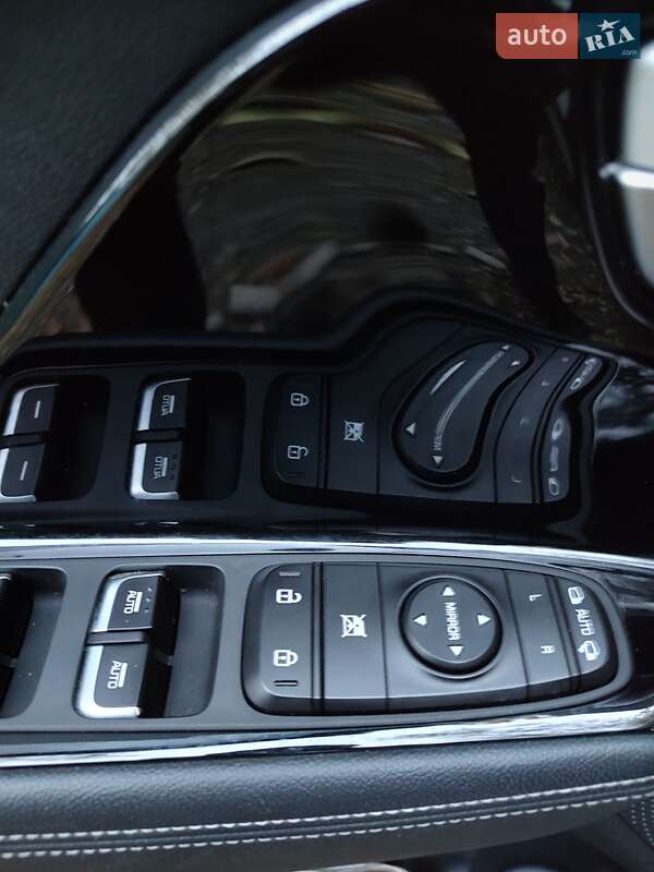 Позашляховик / Кросовер Kia Niro 2019 в Харкові