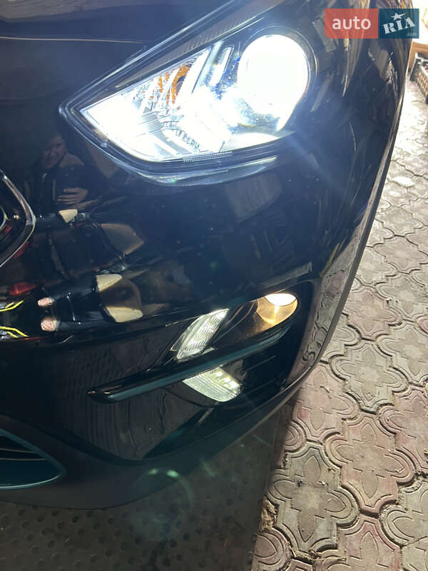 Позашляховик / Кросовер Kia Niro 2020 в Чернівцях