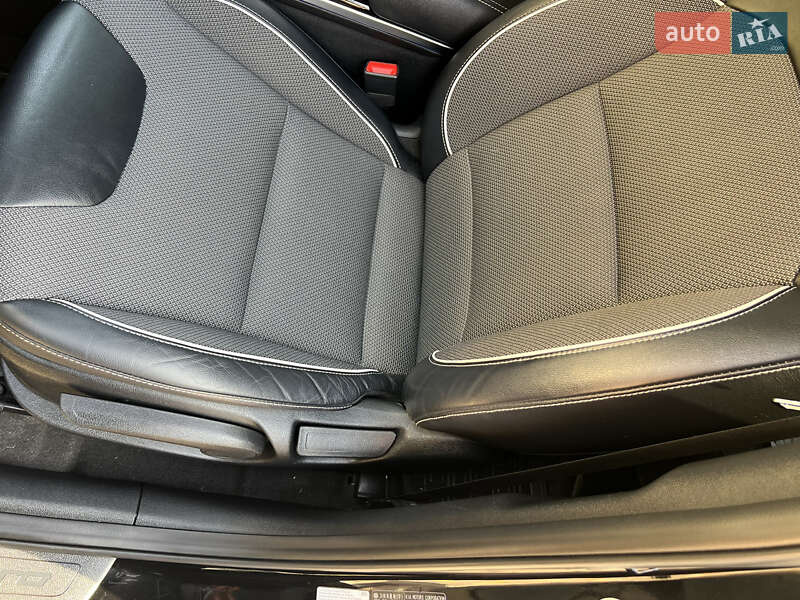 Позашляховик / Кросовер Kia Niro 2020 в Чернівцях