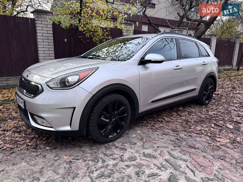 Внедорожник / Кроссовер Kia Niro 2018 в Киеве