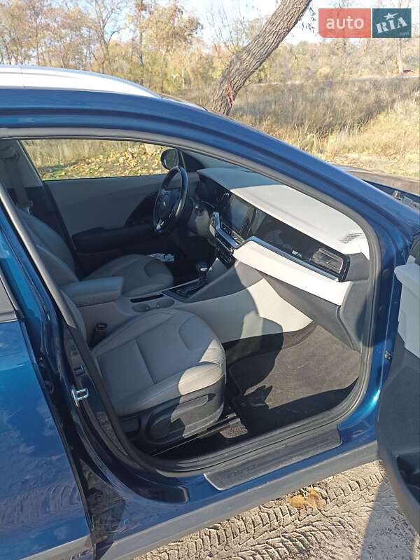 Внедорожник / Кроссовер Kia Niro 2022 в Днепре фото 7 Внедорожник / Кроссовер Kia Niro 2022 в Днепре