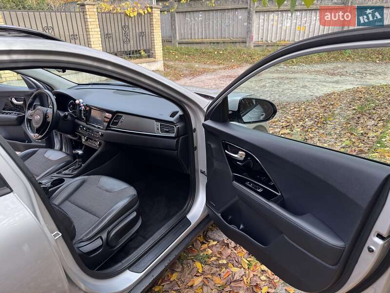 Внедорожник / Кроссовер Kia Niro 2018 в Киеве