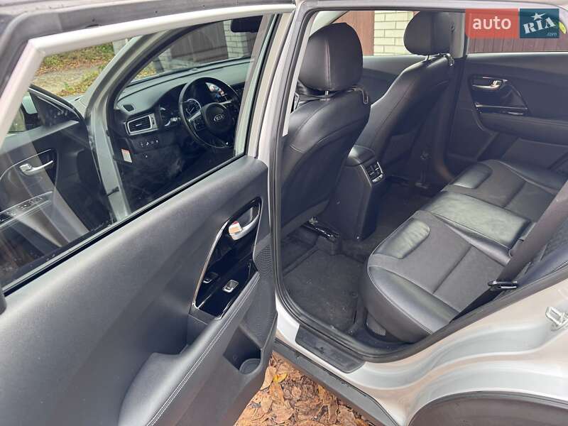 Внедорожник / Кроссовер Kia Niro 2018 в Киеве