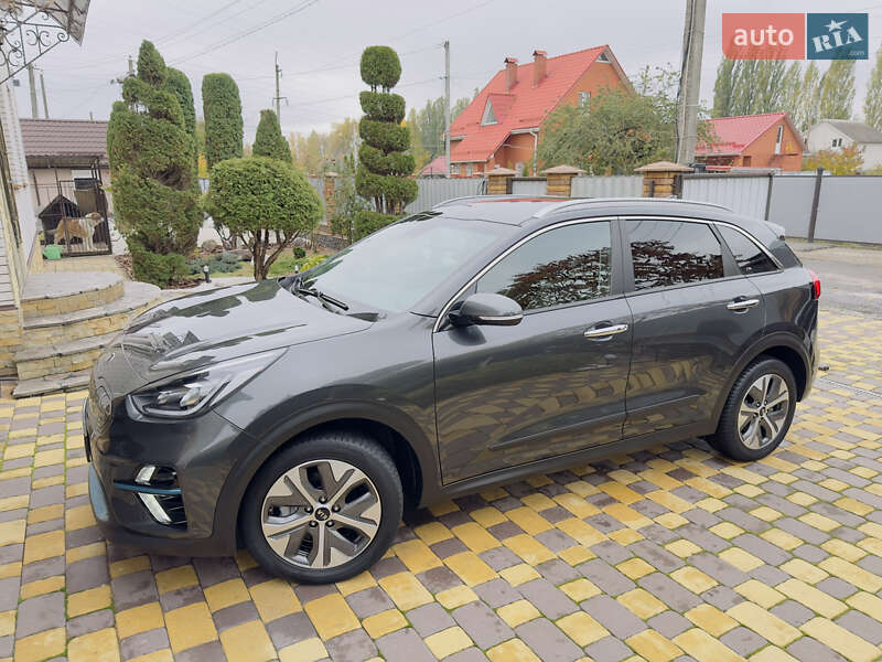 Внедорожник / Кроссовер Kia Niro 2021 в Казатине
