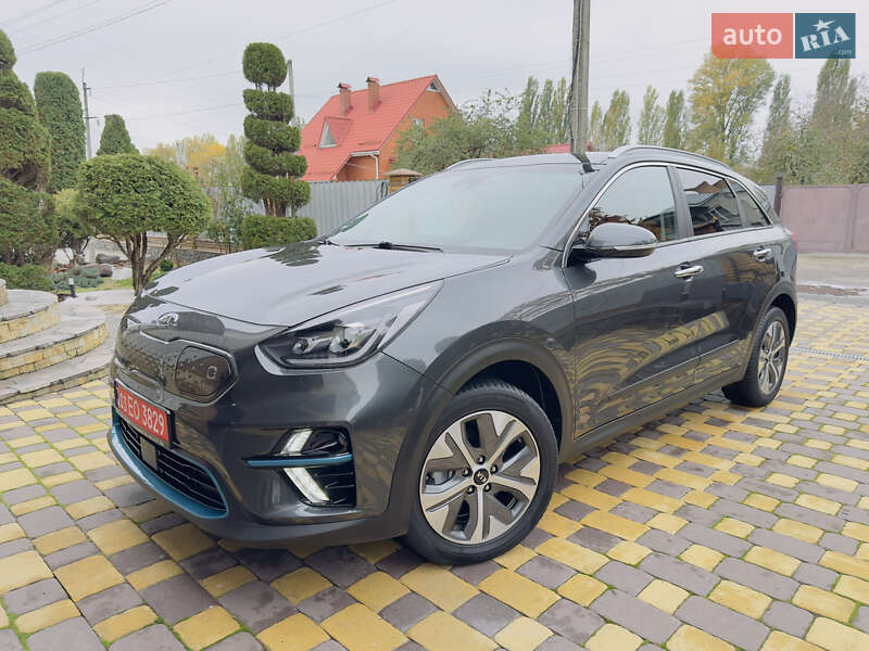 Внедорожник / Кроссовер Kia Niro 2021 в Казатине