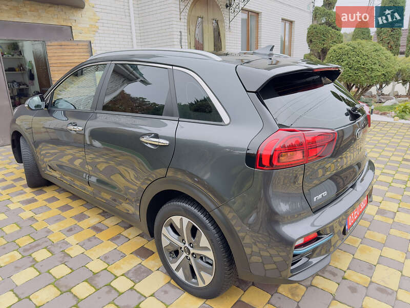 Внедорожник / Кроссовер Kia Niro 2021 в Казатине