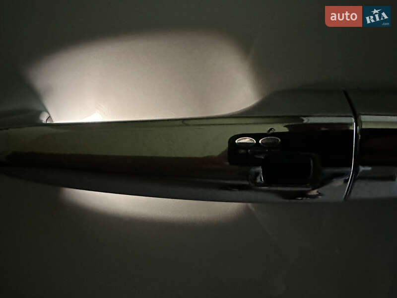 Внедорожник / Кроссовер Kia Niro 2020 в Тернополе