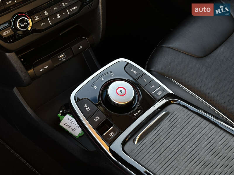 Внедорожник / Кроссовер Kia Niro 2020 в Львове