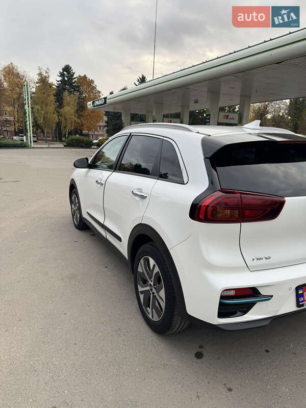 Внедорожник / Кроссовер Kia Niro 2020 в Волочиске