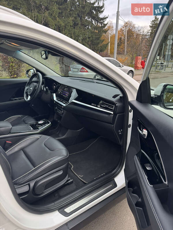 Внедорожник / Кроссовер Kia Niro 2020 в Волочиске