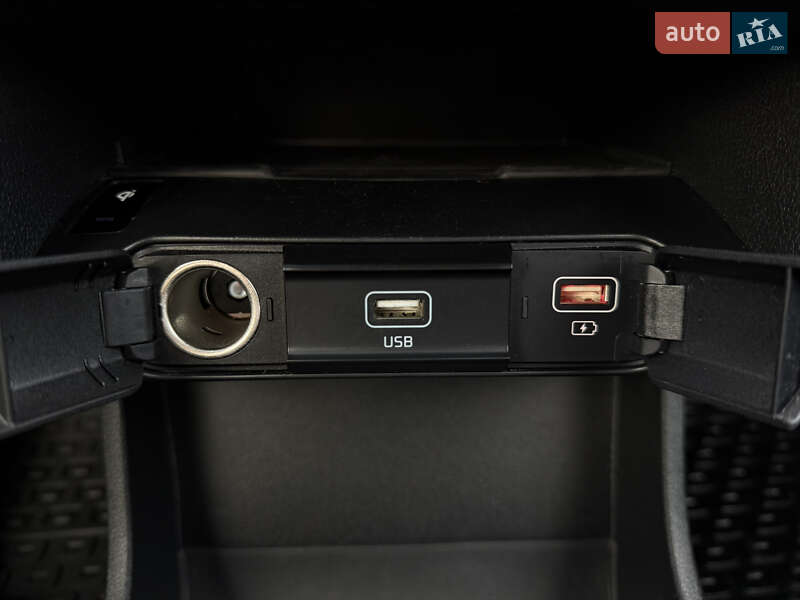 Внедорожник / Кроссовер Kia Niro 2021 в Львове